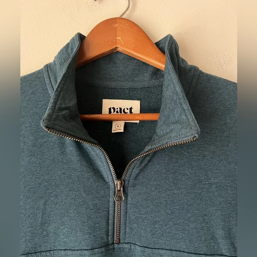 Pact Quarter Zip Pullover Men's Sz Medium Organic Cotton